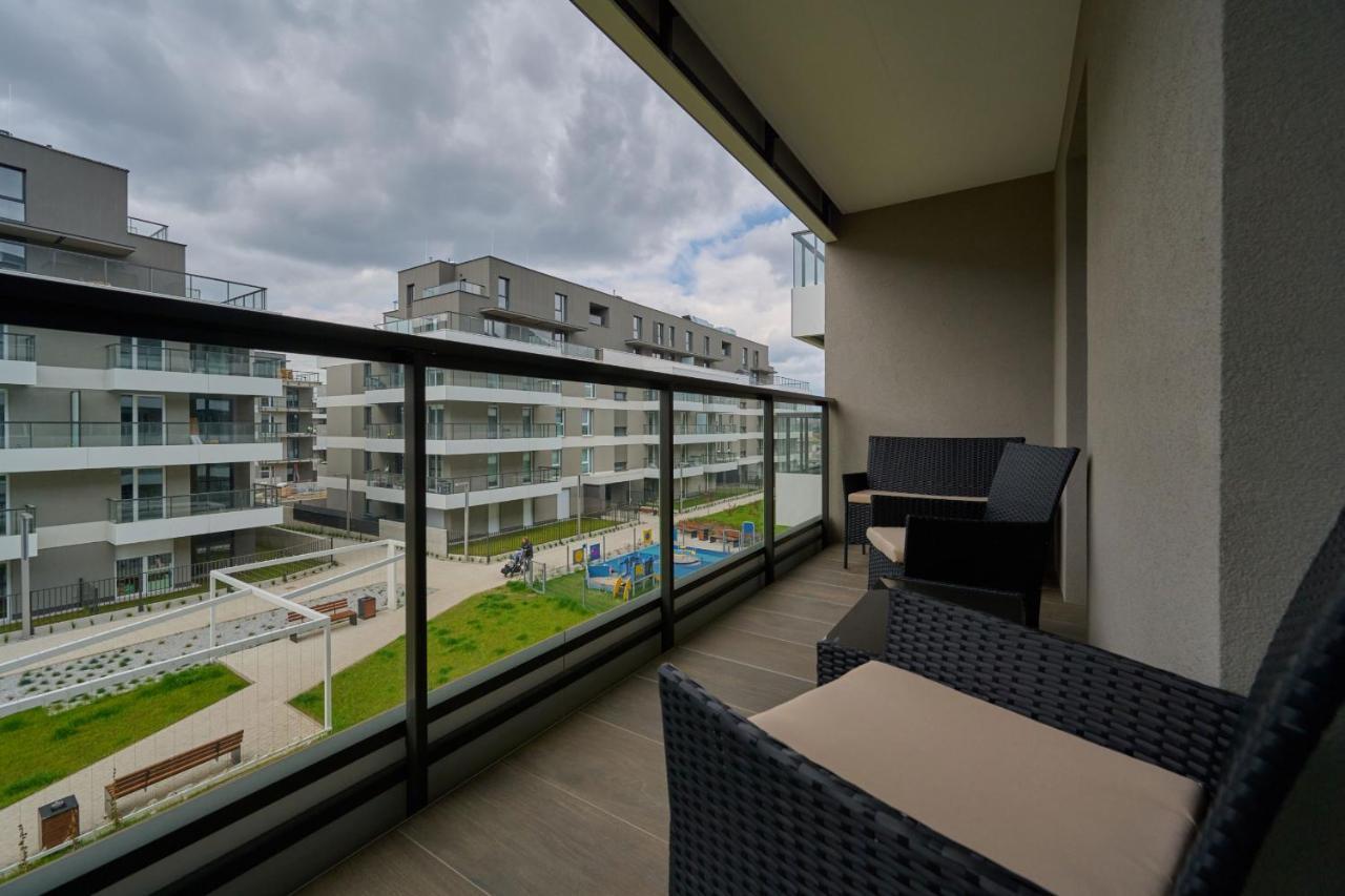 Apartment With 2 Bedrooms & Parking Wroclaw By Noclegi Renters Exterior foto