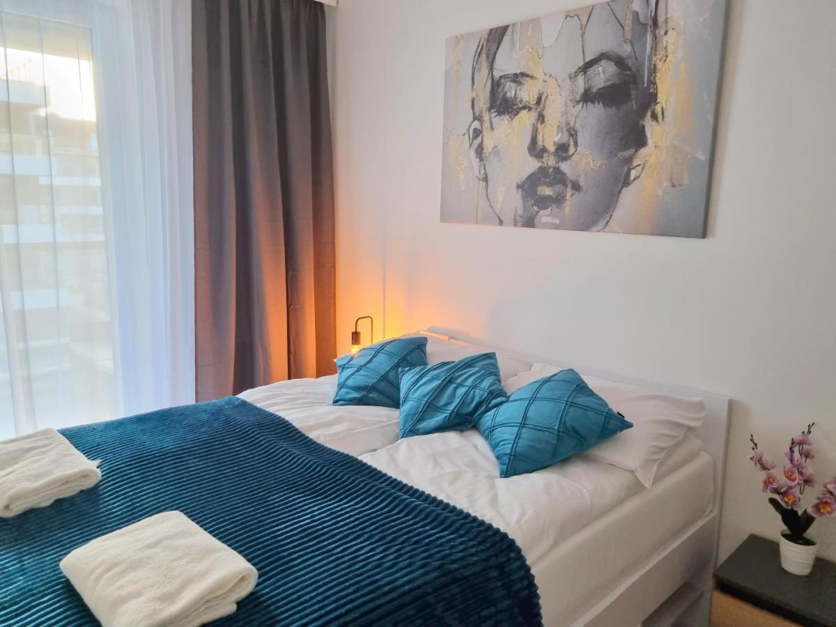 Apartment With 2 Bedrooms & Parking Wroclaw By Noclegi Renters Exterior foto